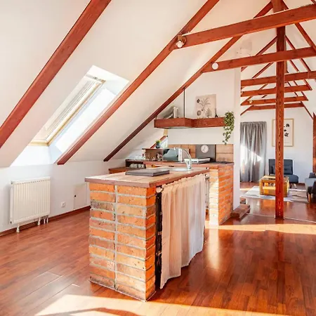 Beams & Bells Attic Old Town Self Check-in Апартаменты Вильнюс