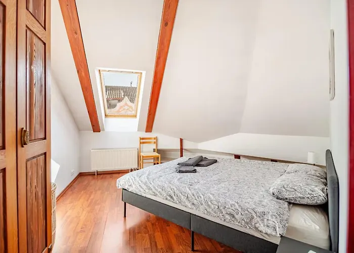 Appartement Beams & Bells Attic Old Town Self Check-in