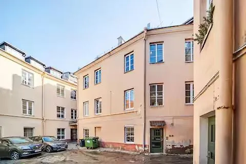 Beams & Bells Attic Old Town Self Check-in *