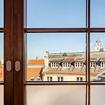 Beams & Bells Attic Old Town Self Check-in Lägenhet