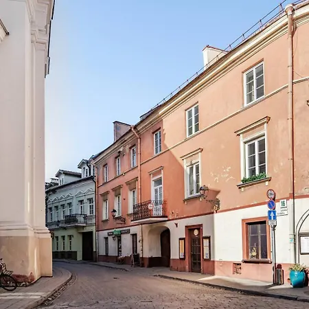 Beams & Bells Attic Old Town Self Check-in 维尔纽斯