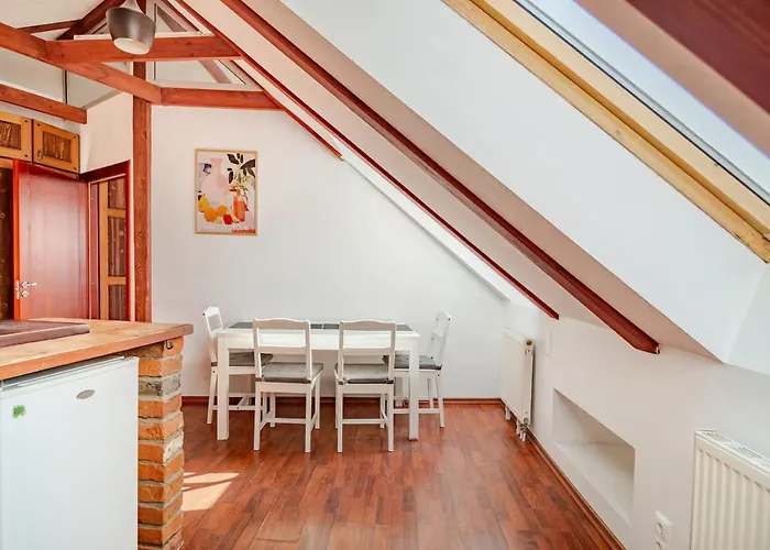 Beams & Bells Attic Old Town Self Check-in *