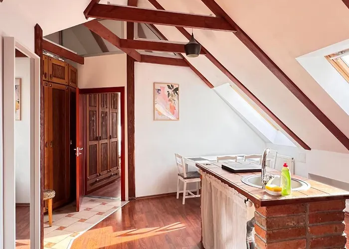 Beams & Bells Attic Old Town Self Check-in *